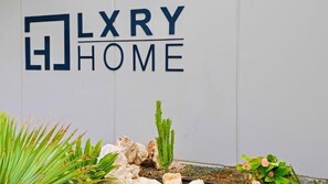 Luxury Villa, Private Pool, Ocean View | Exterior detail - Villa Wave (Willemstad)