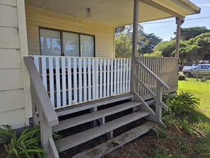 Exterior - Where Paris meets Jupiter - Linen, Wi-Fi, Pets OK (Venus Bay)