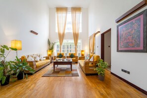 Living area - Alara by Alaya Stays 4-BHK Apartment (Kanayannur)