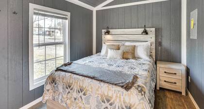 1 Mi to Lake! Angler's Retreat in Gilbertsville