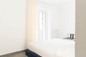 Skrivbord, gratis wi-fi och sängkläder