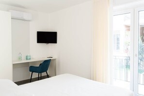 Skrivbord, gratis wi-fi och sängkläder