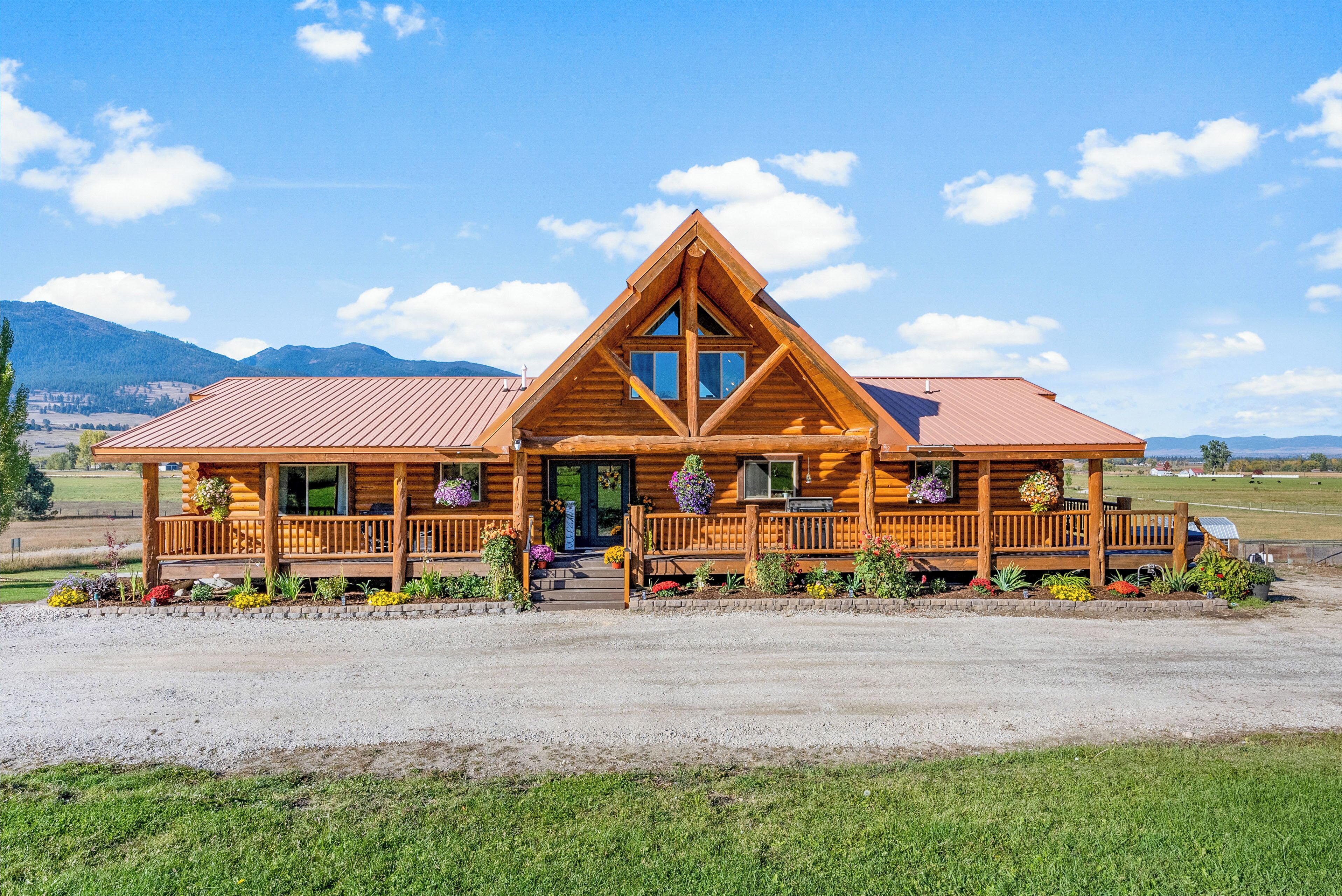 Victor Vacation Rental | 5BR | 3BA | 3,726 Sq Ft