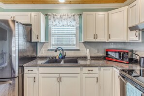 Fridge, microwave, stovetop, coffee/tea maker - Bolivia Basecamp w/ Patio: 10 Mi to Oak Island (Bolivia)