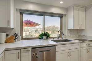 Fridge, microwave, stovetop, dishwasher - Hot Tub, Pool & SoCal Sunsets: San Diego Area Home (Spring Valley)