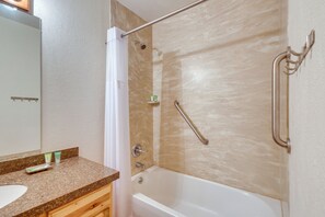Hair dryer, towels - Mtn Base w/ Hot Tub Access Near Winter Park Resort (Winter Park)