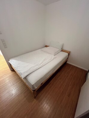 Internet, bed sheets