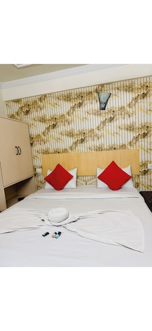 Deluxe Room | Free WiFi - The Mint Tree Hotels & Resorts (Bhopal)