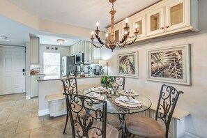 Dining - Pool Access! Retreat 6 Mi to Marco Island Beach (Naples)