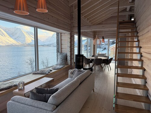 Sommarbukt "Nordlys" - Premium fjord view, northern lights & e-charging near Tromsø
