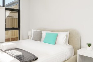 2 chambres, fer et planche à repasser, Wi-Fi gratuit, draps fournis