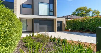 Mid-Century Home Near Hospital and Woden
