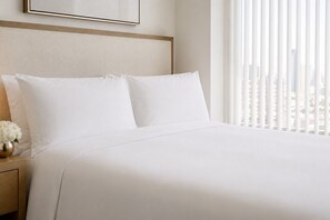 Comfort Double Room - Silverleaf Stays (Toronto)