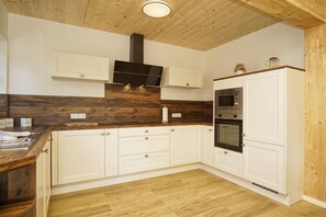 Private kitchen - Modern and comfortable vacation home - Beach house Jolu (Lobbe)