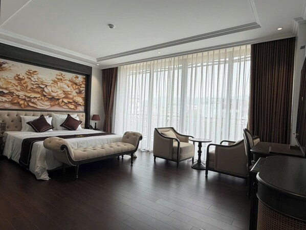 Family Double Room, Balcony, River View - Bao Long Lao Cai Hotel (Lào Cai)