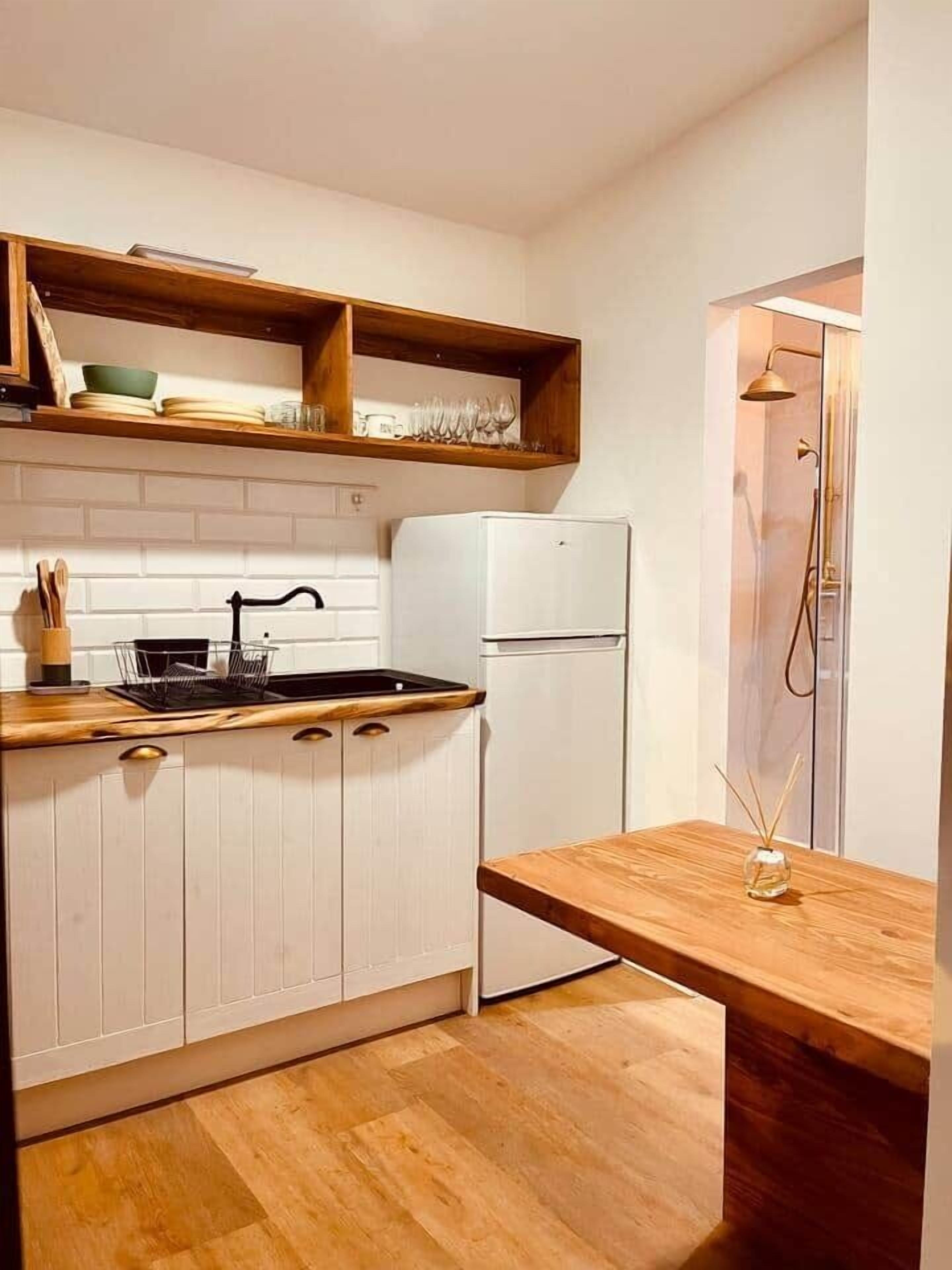 Kühlschrank, Mikrowelle, Ofen, Toaster