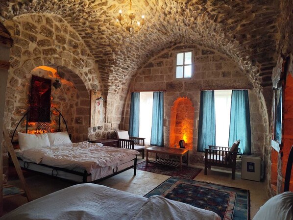 Family Quadruple Room, Non Smoking, City View - ŞEHRİZADE KONAK OTEL (Mardin)