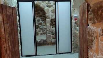 Habitación triple romántica | Baño