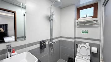 Deluxe Single Room, Mountain View | Bathroom