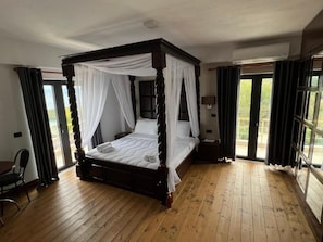 Habitación doble Deluxe, balcón, vista al lago | Wifi gratis 