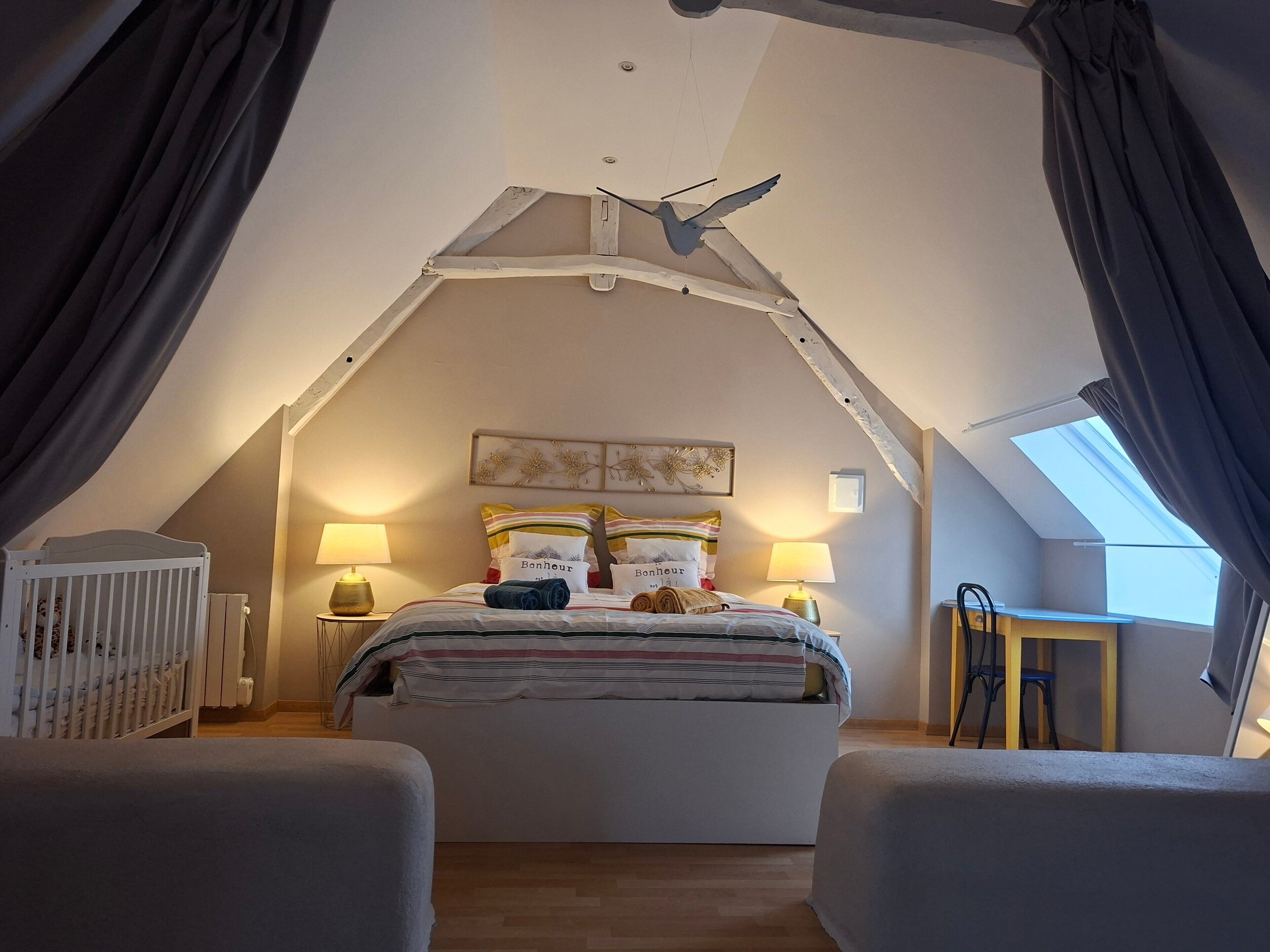 1 chambre, fer et planche à repasser, Wi-Fi, literie fournie