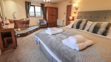 1 bedroom, WiFi (free), individually decorated, individually furnished