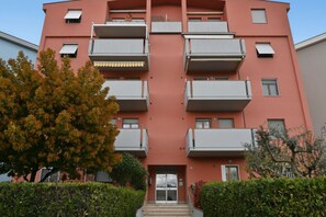 Exterior -  P089 - Porto Recanati, comfortable three-room apartment 200 meters from the sea (Porto Recanati)