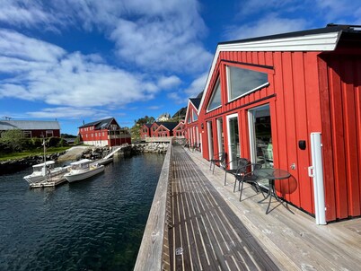 Reinvikbua - Seaside Cabin in Finnvika, Stamsund
