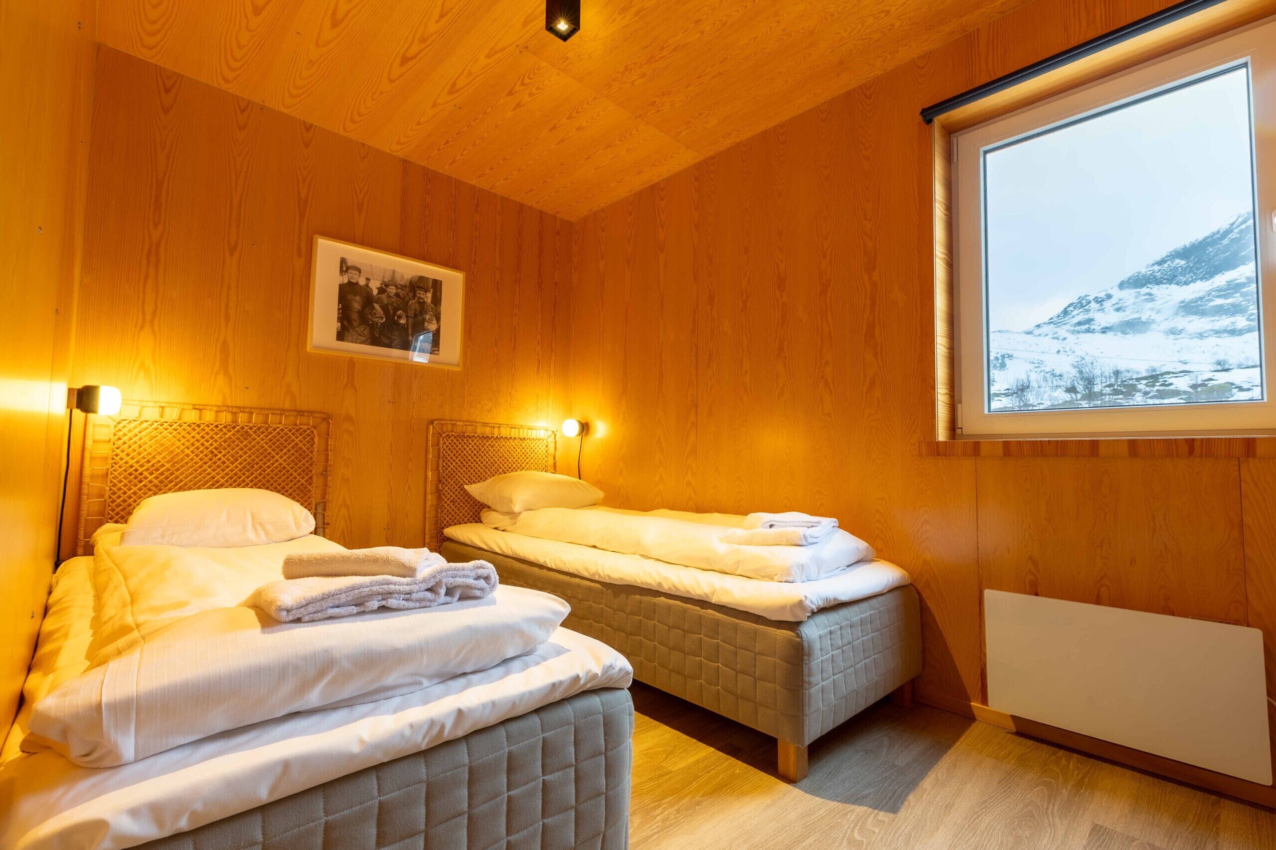 Free WiFi, bed sheets