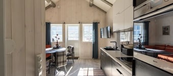 Madelhea Cabin- Seaview Lodge