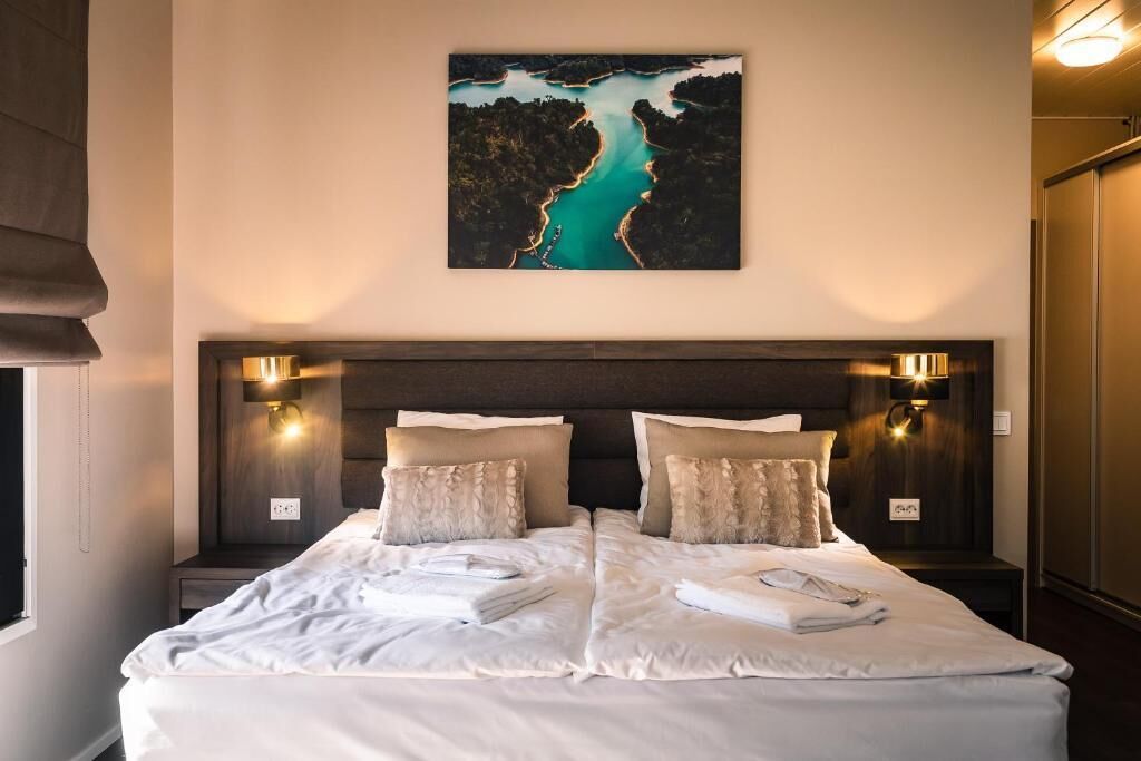 Suite, Kitchenette, City View