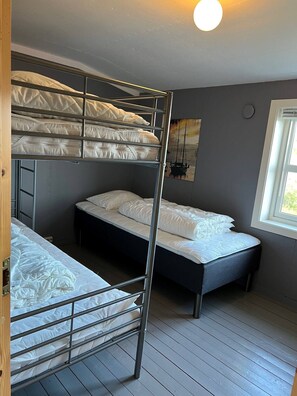 Free WiFi, bed sheets - Rorbu i fiskeværet Ballstad (Vestvågøy)