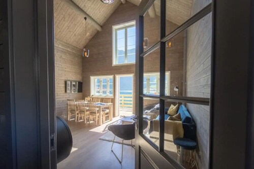 Reine sea view cabin