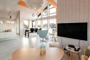 Fernseher, Kamin