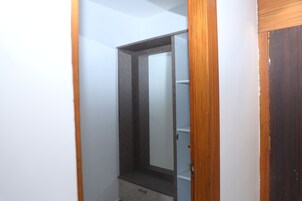 Suite familiar | Interior