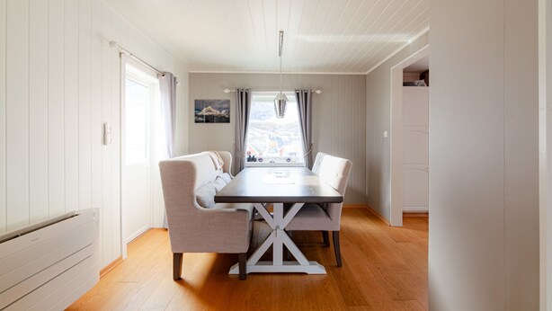 星評価なしの画像、1 / 20、ボタン