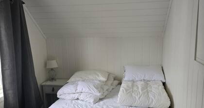 Reine Mountain View Retreat