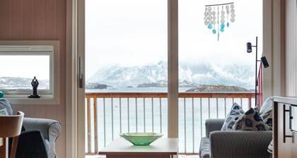 Modern Seahouse in Svolvær with stunning views!