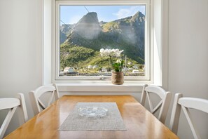 Dining - Valen house in famous Reine (Reine)