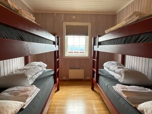 Free WiFi, bed sheets - Red Cross Cabin at Golsfjellet – Spacious mountain lodge (Gol)