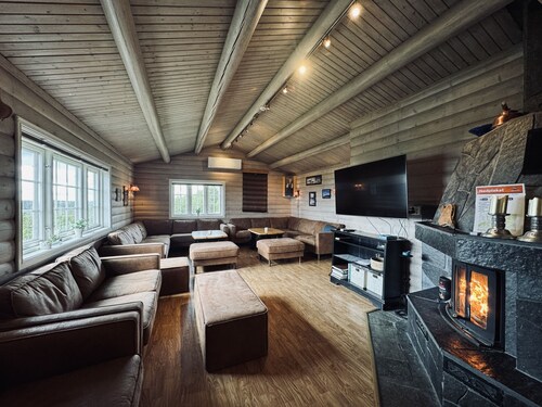Red Cross Cabin at Golsfjellet – Spacious mountain lodge