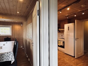 Dining - Red Cross Cabin at Golsfjellet – Spacious mountain lodge (Gol)