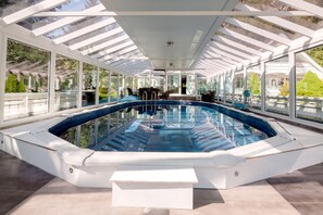 Pool - Secluded house in Lofoten-Private swimming pool! (Vestvågøy)