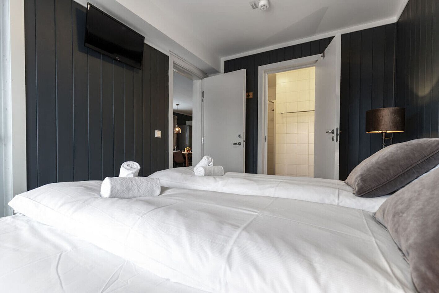 Wifi gratis y ropa de cama