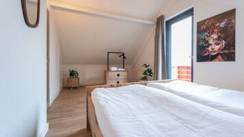 Iron/ironing board, WiFi