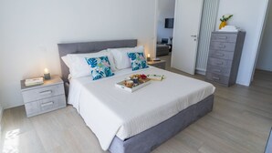 Bügeleisen/Bügelbrett, Reisekinderbett
