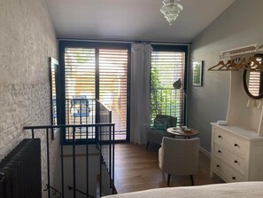 1 camera, ferro/asse da stiro, Wi-Fi gratuito, lenzuola
