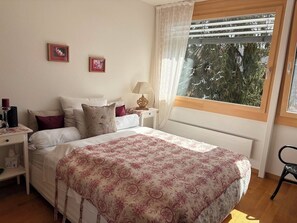 2 Schlafzimmer, Bügeleisen/Bügelbrett, WLAN, Bettwäsche