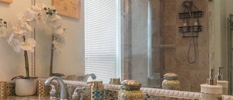 House, 3 Bedrooms, Private Pool, Garden View | Bathroom