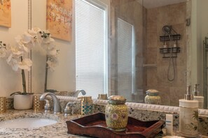 House, 3 Bedrooms, Private Pool, Garden View | Bathroom - Port St. Lucie Poolside Oasis (Port St. Lucie)